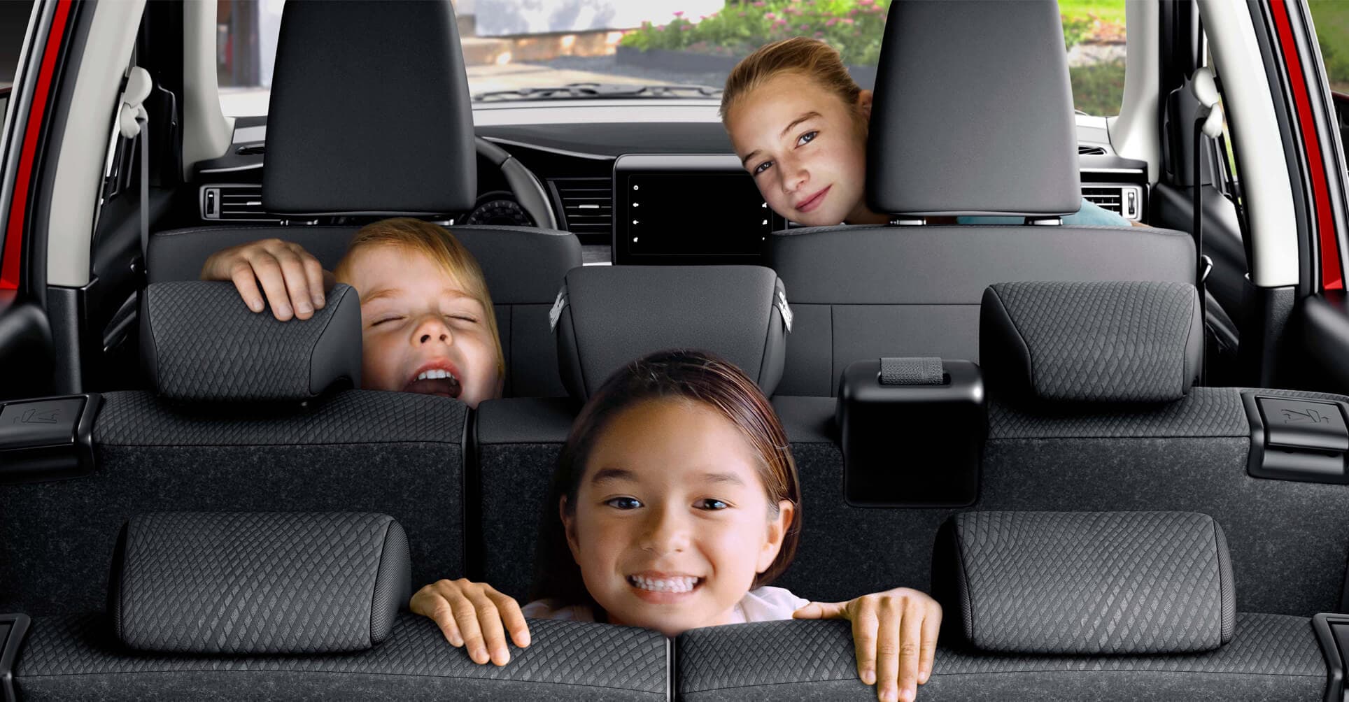 Suzuki_contactBannerDesk