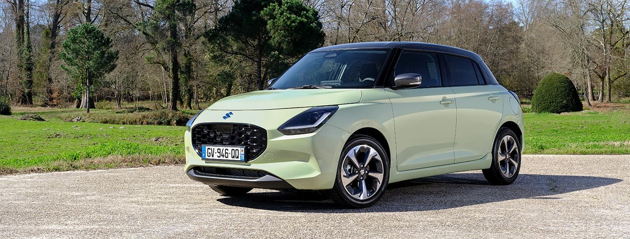 Suzuki_swift_desk3_1288_1761627787717