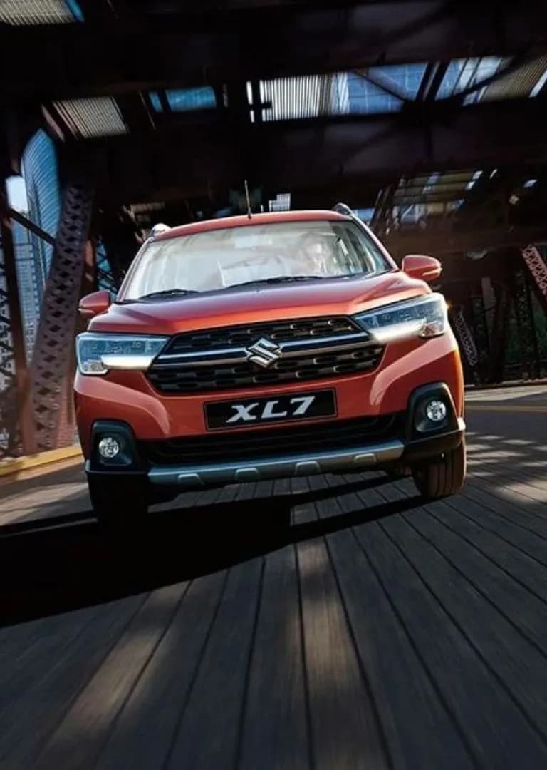 Suzuki_xl7