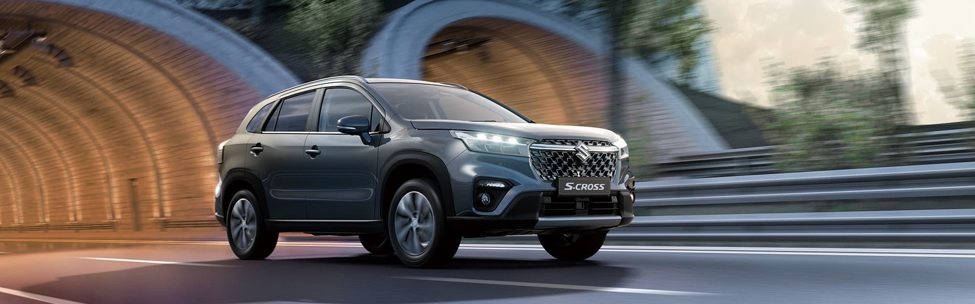 Suzuki_sxk_img_model_int_Desk__1761653093731